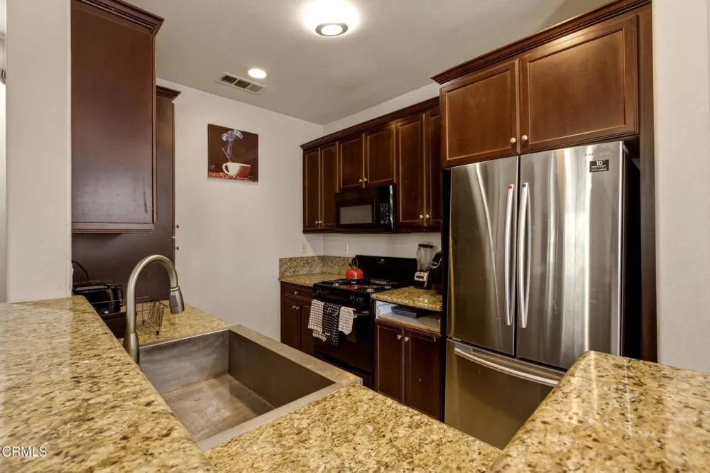 6250 Isidora Lane Eastvale, CA 91752