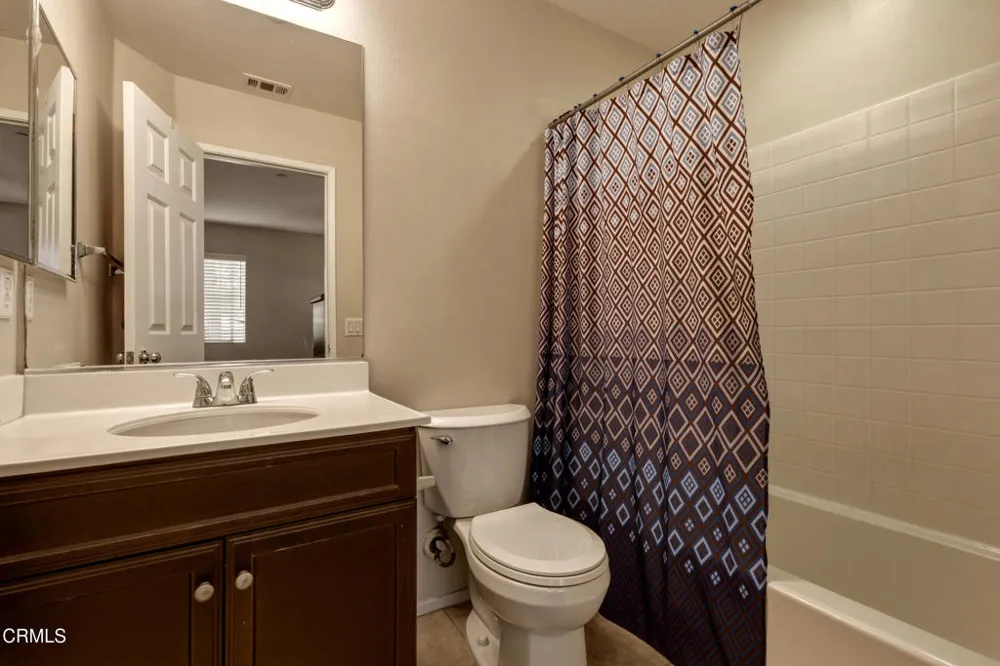 6250 Isidora Lane Eastvale, CA 91752