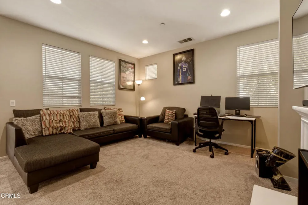 6250 Isidora Lane Eastvale, CA 91752