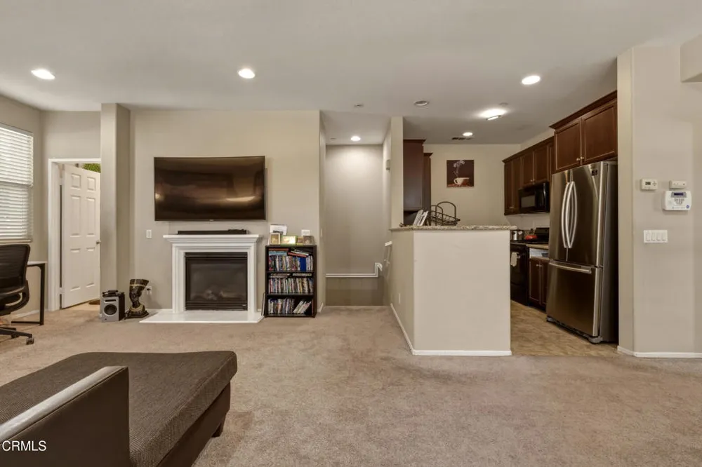 6250 Isidora Lane Eastvale, CA 91752