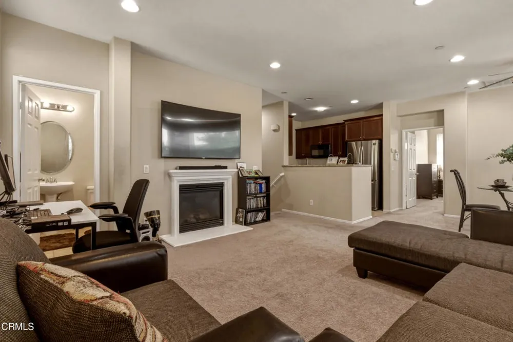 6250 Isidora Lane Eastvale, CA 91752