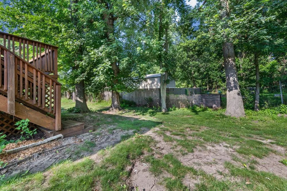38116 Hixford Place Westland, MI 48185