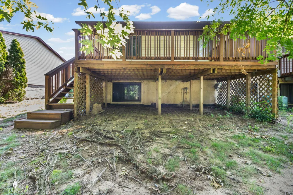 38116 Hixford Place Westland, MI 48185