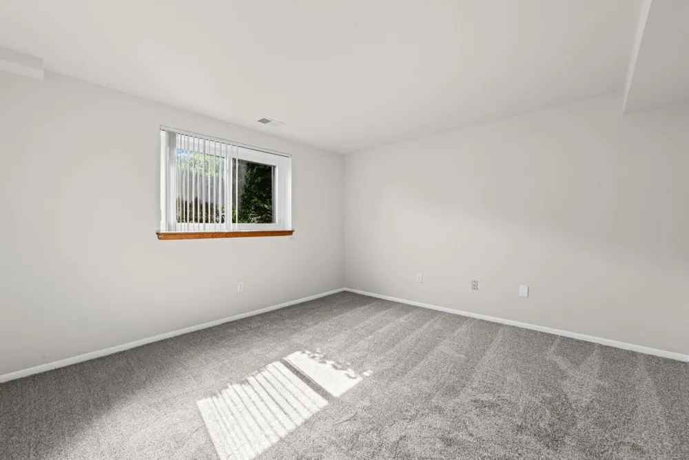 38116 Hixford Place Westland, MI 48185