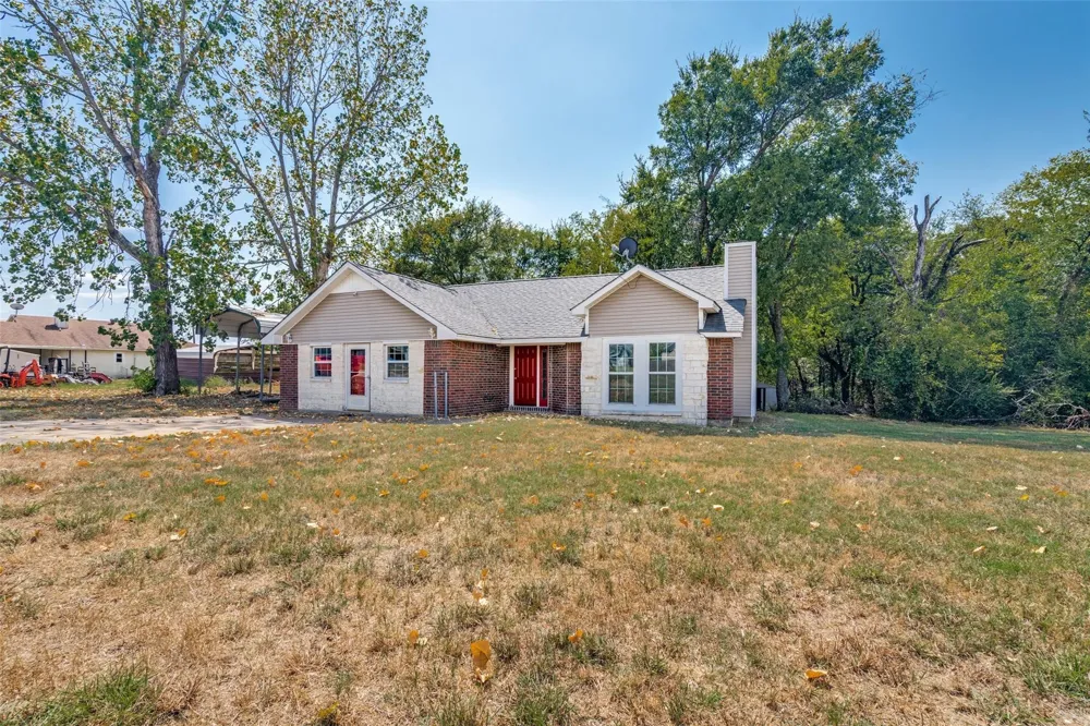 320 Egret Circle East Tawakoni, TX 75472