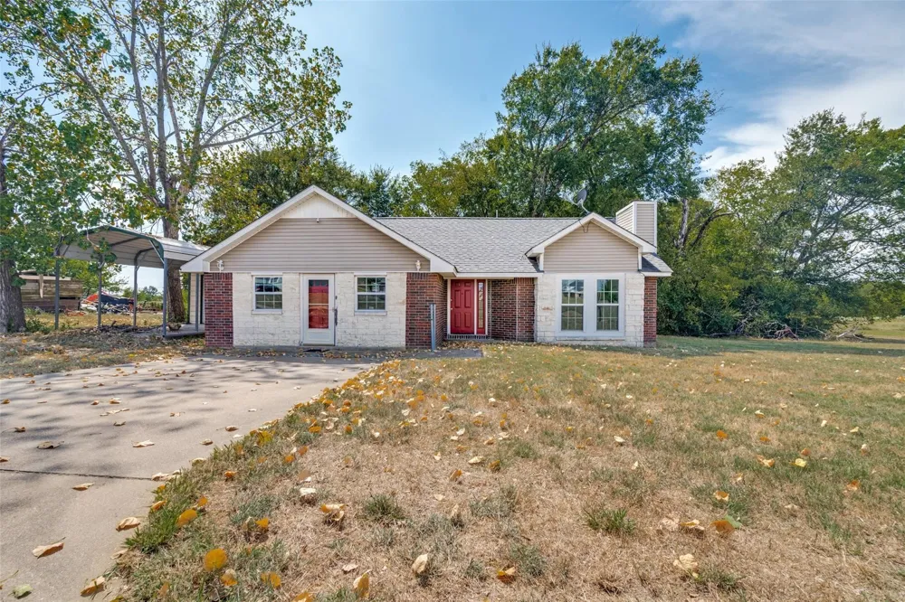 320 Egret Circle East Tawakoni, TX 75472