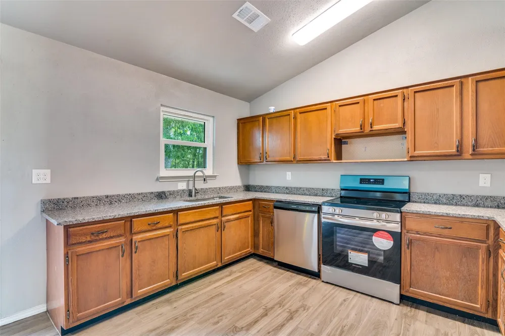 320 Egret Circle East Tawakoni, TX 75472