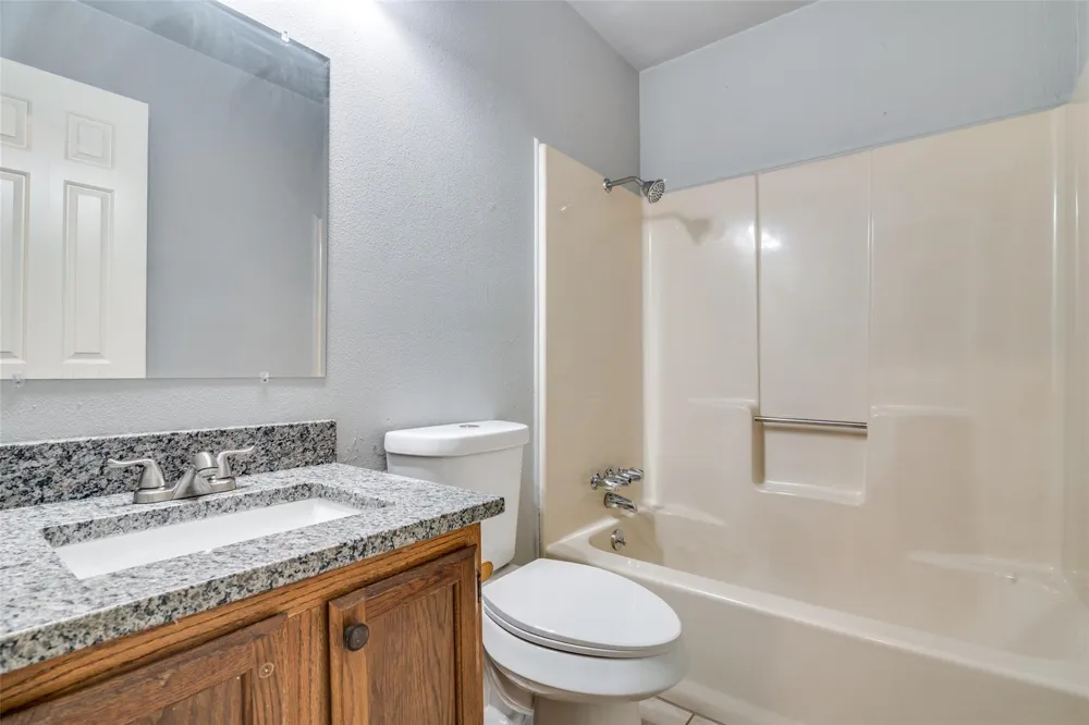 320 Egret Circle East Tawakoni, TX 75472