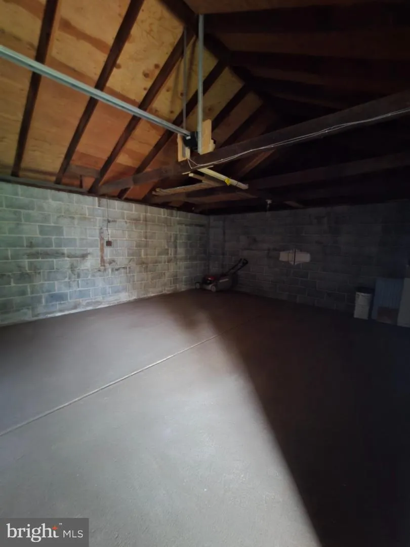 423 W BROAD STREET Palmyra, NJ 08065