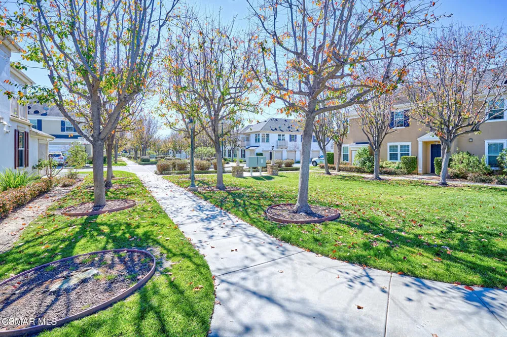872 Fitzgerald Avenue Ventura, CA 93003