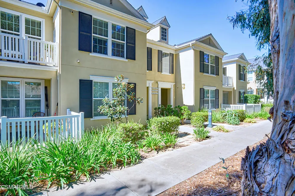 872 Fitzgerald Avenue Ventura, CA 93003