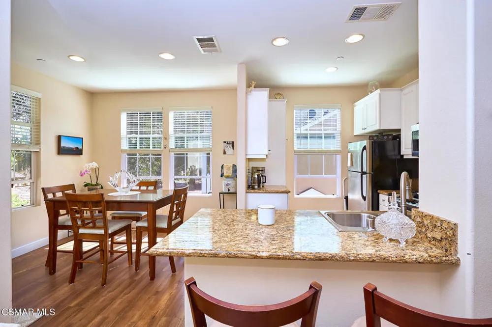 872 Fitzgerald Avenue Ventura, CA 93003