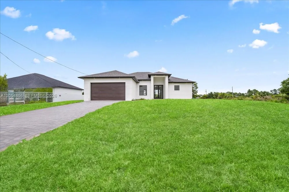 3371 Meadow Rd Lehigh Acres, FL 33974
