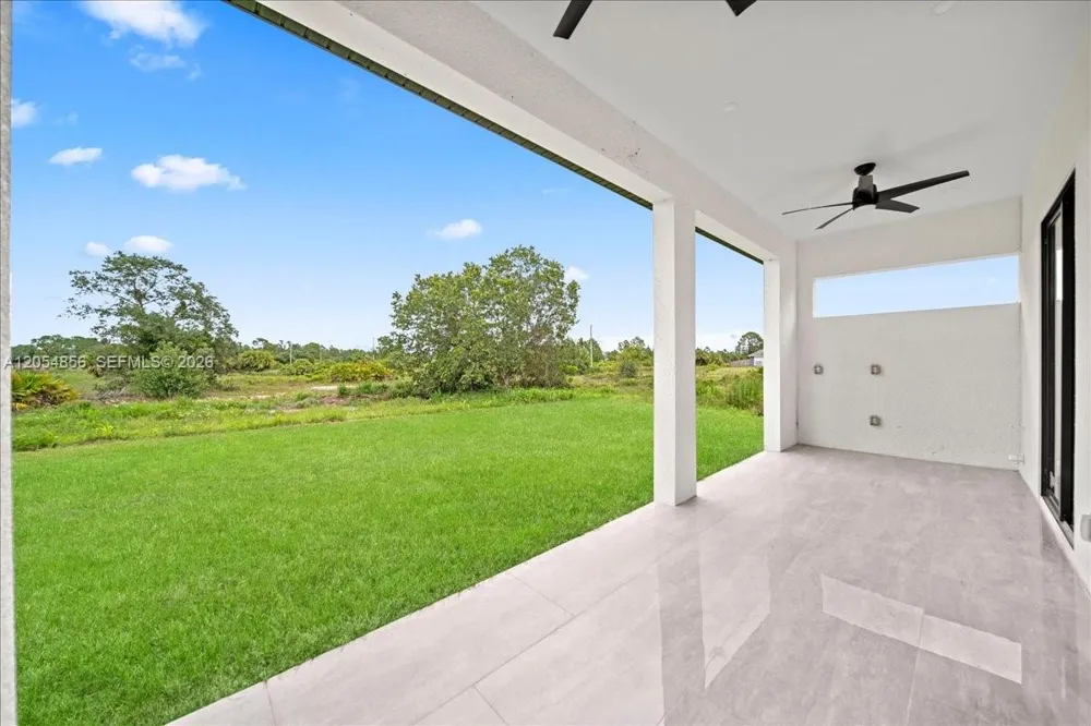 3371 Meadow Rd Lehigh Acres, FL 33974