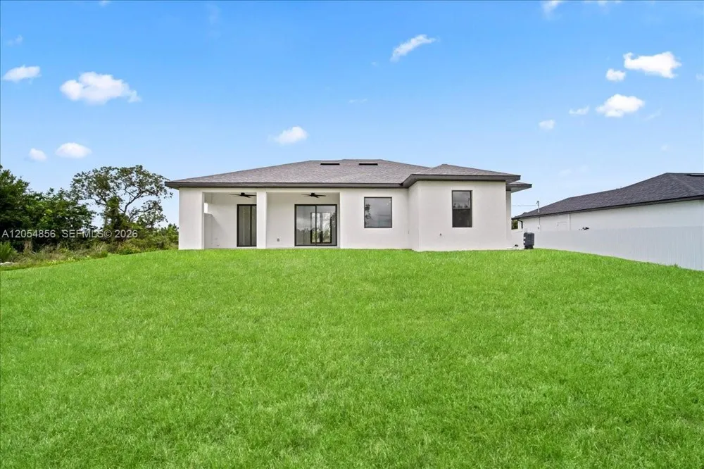 3371 Meadow Rd Lehigh Acres, FL 33974