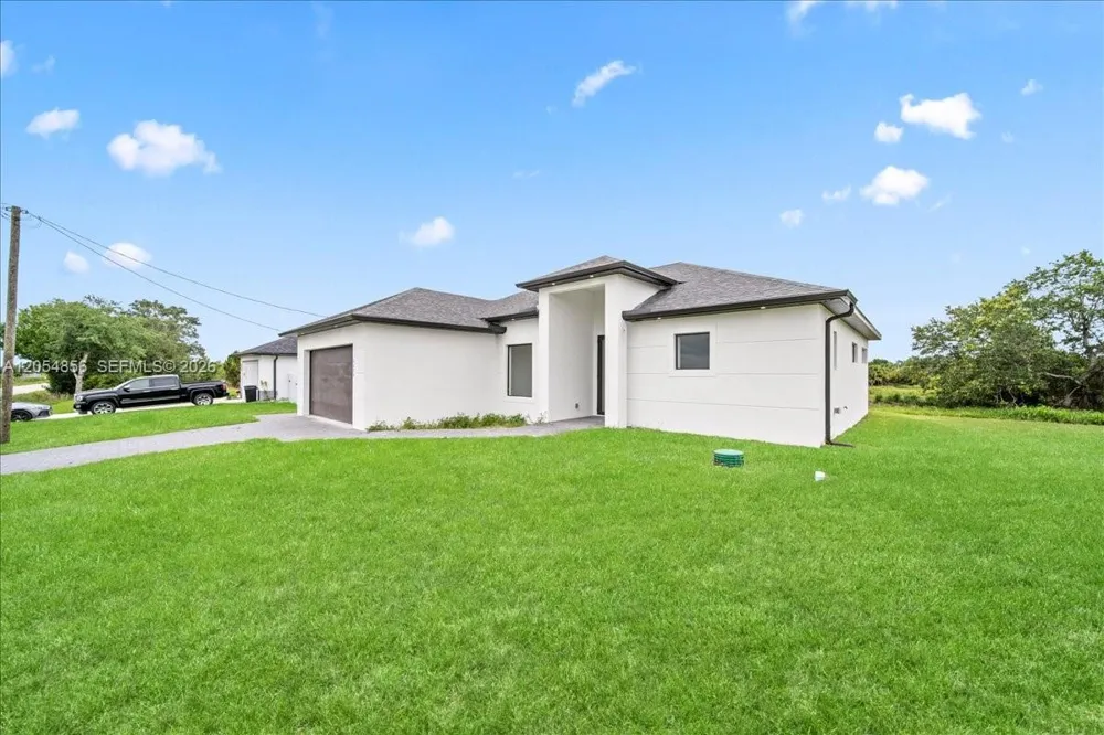 3371 Meadow Rd Lehigh Acres, FL 33974