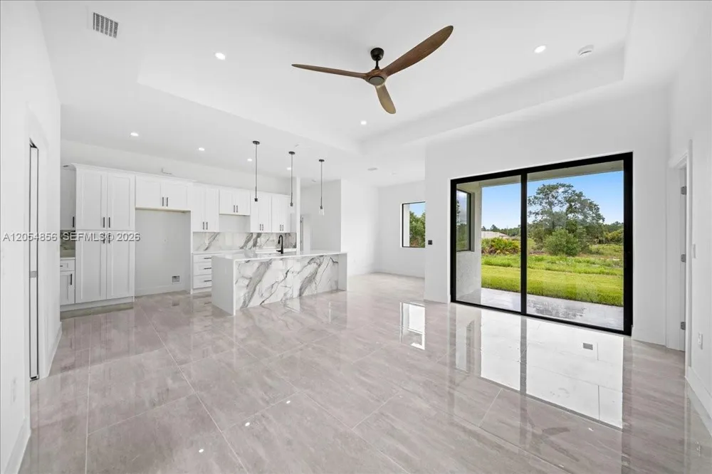 3371 Meadow Rd Lehigh Acres, FL 33974