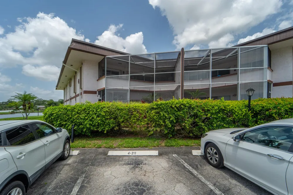 4 GREENWAY Village #203 Royal Palm Beach, FL 33411