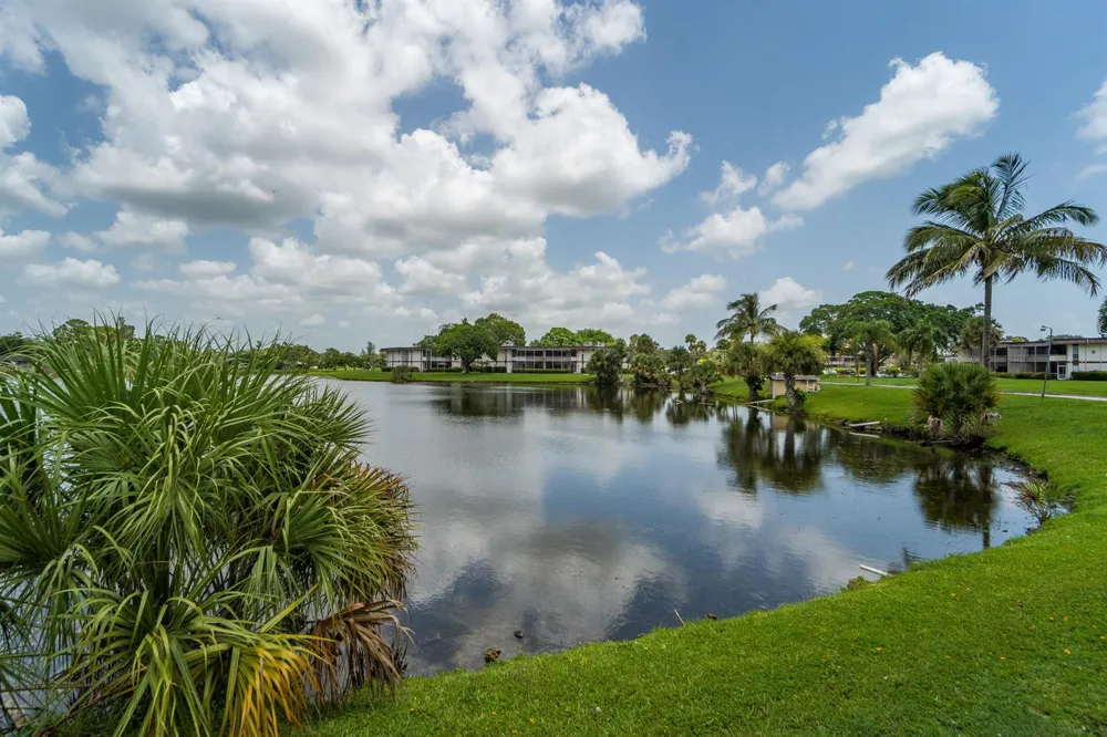 4 GREENWAY Village #203 Royal Palm Beach, FL 33411