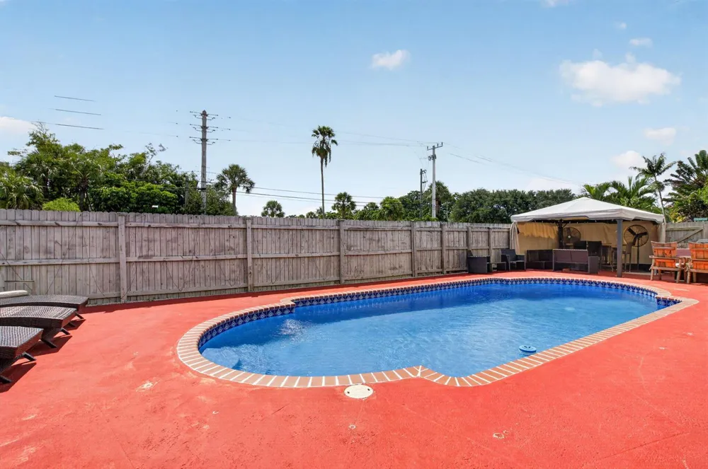 4517 PALM RIDGE BOULEVARD Delray Beach, FL 33445