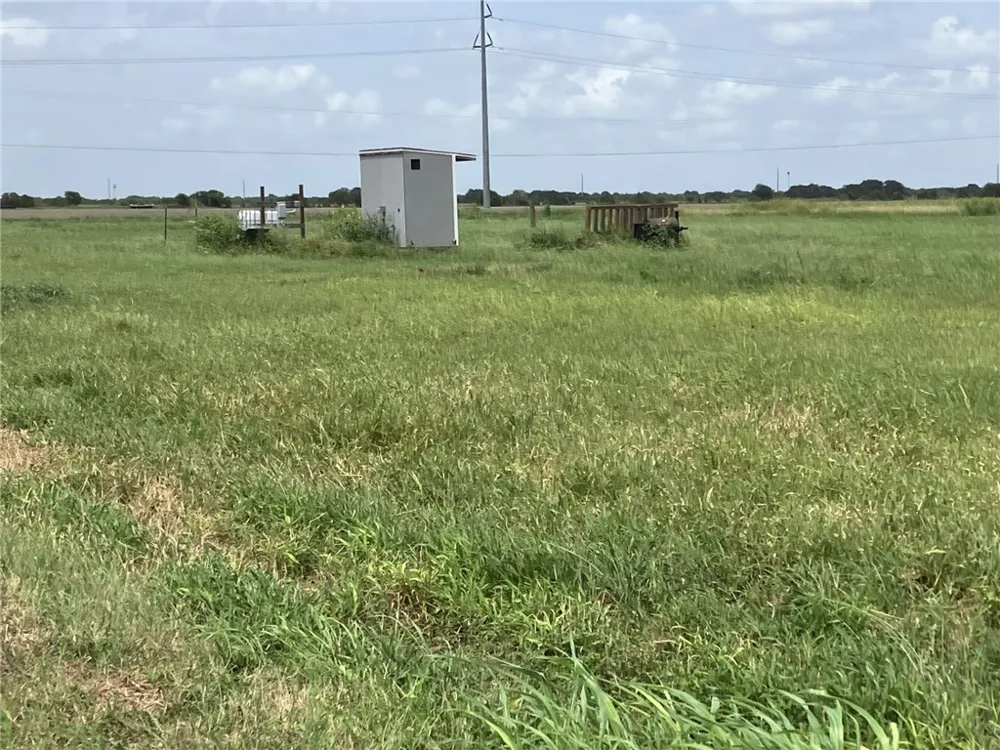 14899 County Road 908 Sinton, TX 78387