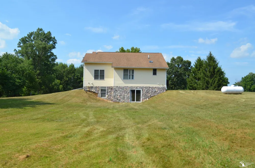 2977 Oakley Road Ingham Township, MI 49285