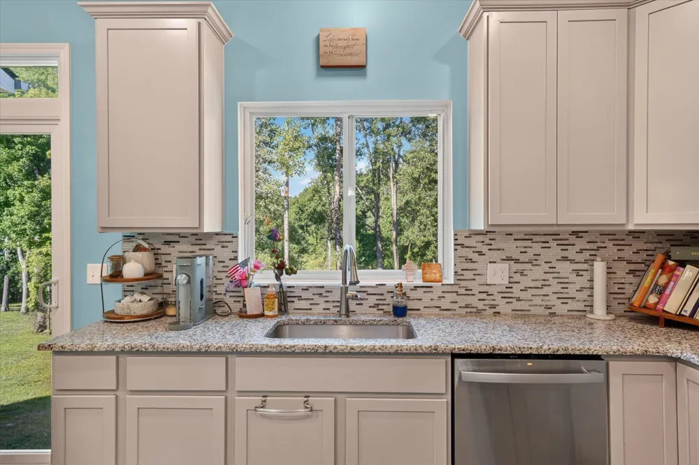 126 Parker Lane Ortonville Village, MI 48462