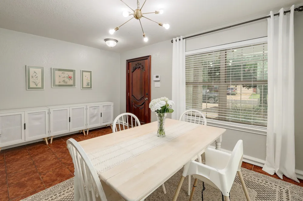 335 Mistletoe Lane Kyle, TX 78640