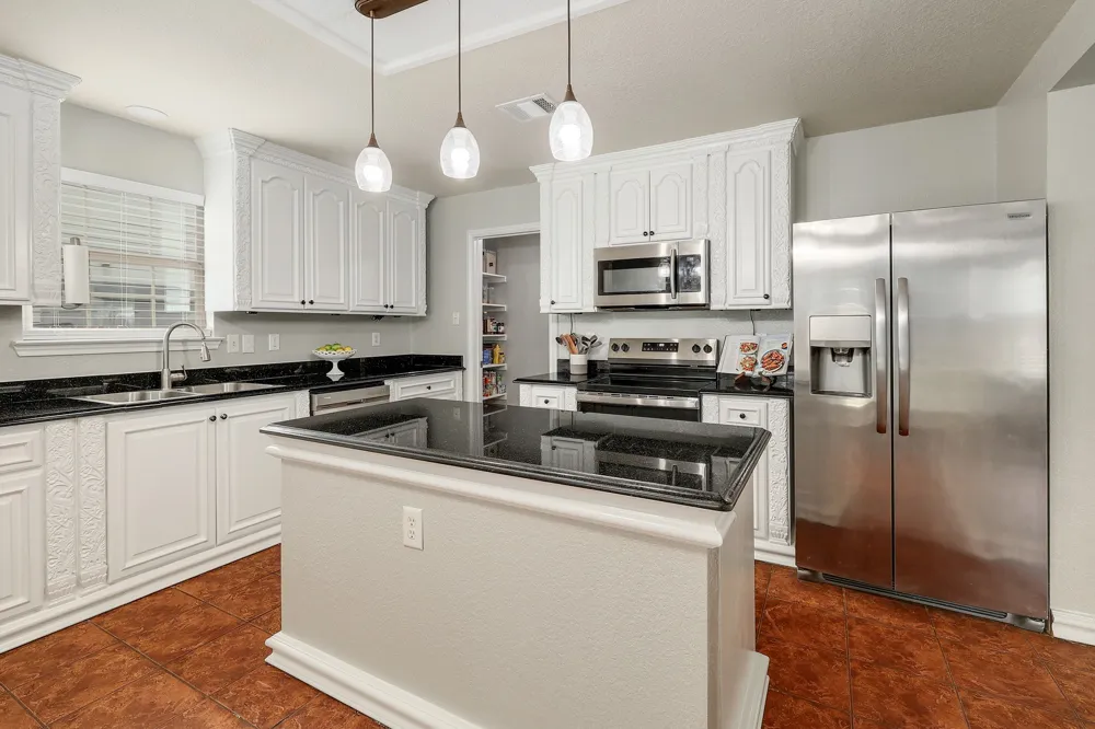 335 Mistletoe Lane Kyle, TX 78640