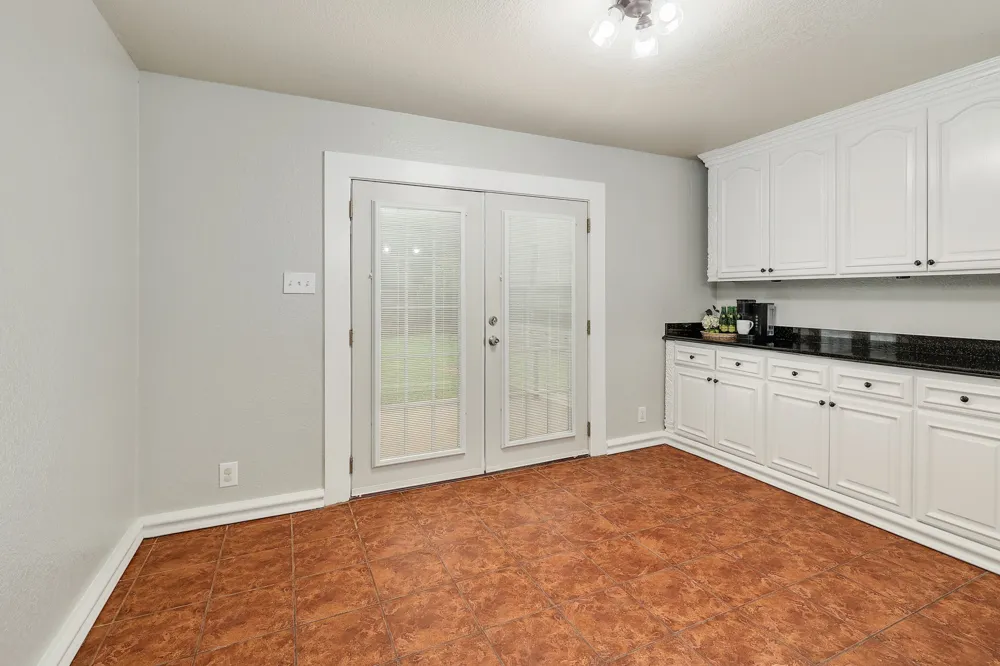 335 Mistletoe Lane Kyle, TX 78640