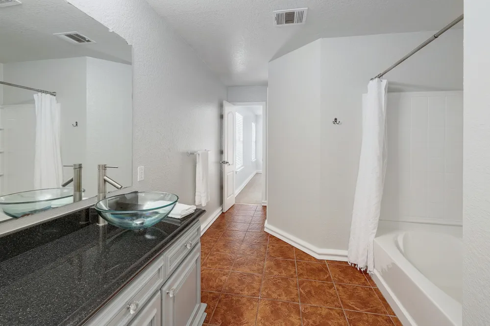 335 Mistletoe Lane Kyle, TX 78640