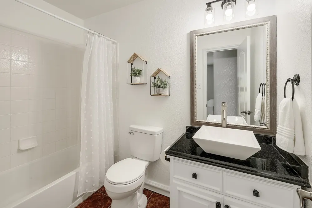 335 Mistletoe Lane Kyle, TX 78640