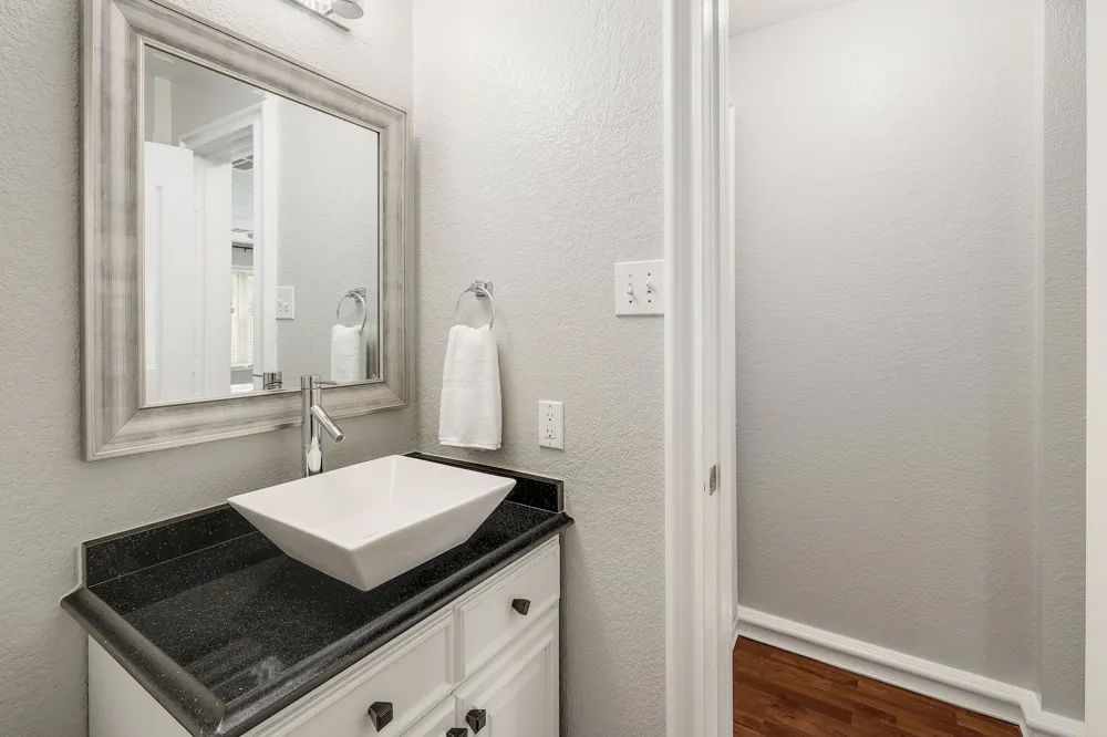 335 Mistletoe Lane Kyle, TX 78640