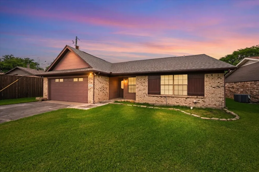 8245 Ulster Drive North Richland Hills, TX 76180