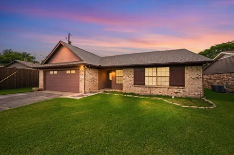 8245 Ulster Drive