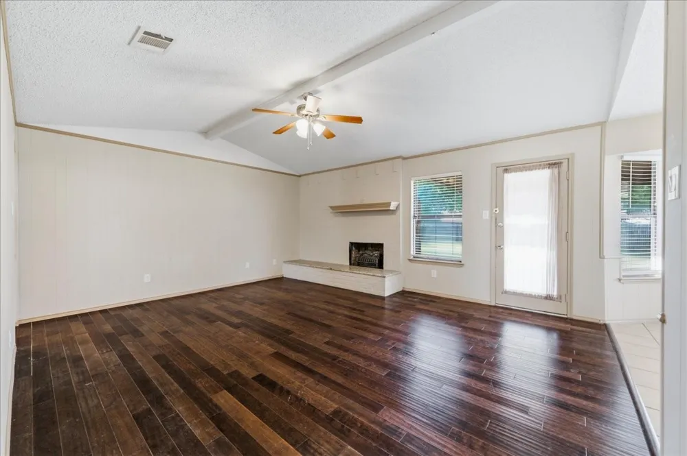 8245 Ulster Drive North Richland Hills, TX 76180