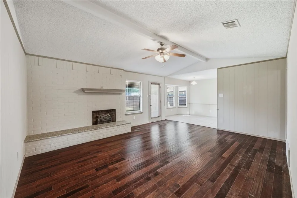 8245 Ulster Drive North Richland Hills, TX 76180