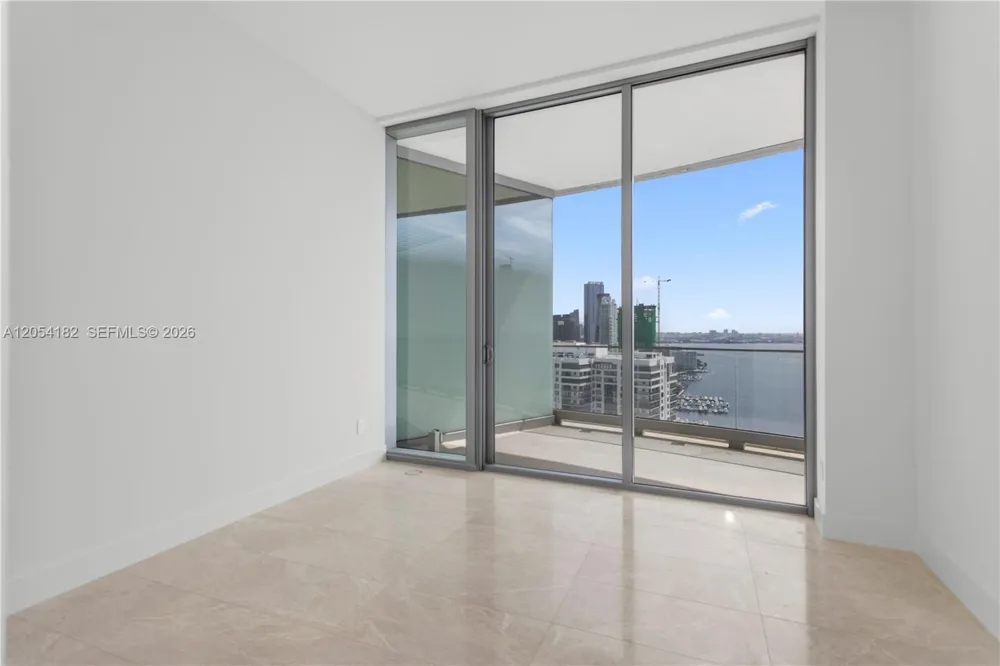 175 SE 25th Rd #2701 Miami, FL 33129
