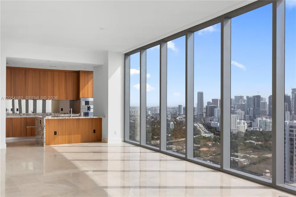 175 SE 25th Rd #2701 Miami, FL 33129