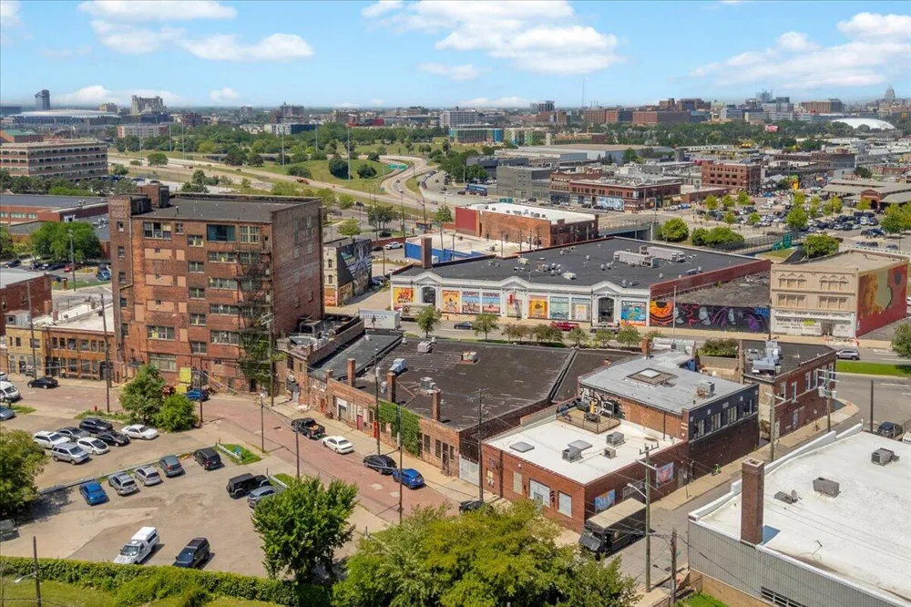1333 Nicolet Place Detroit, MI 48207