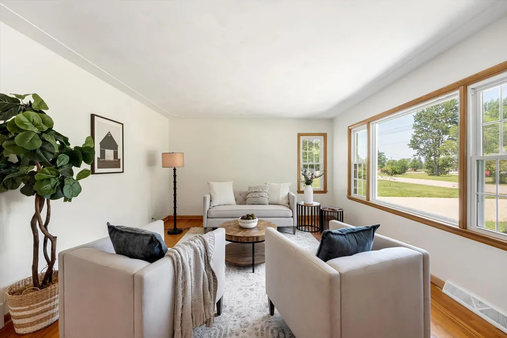 1244 Hillcrest Drive Wayland, MI 49348