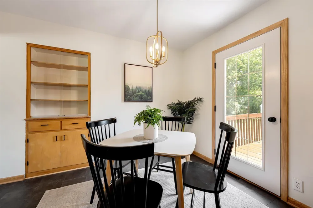 1244 Hillcrest Drive Wayland, MI 49348
