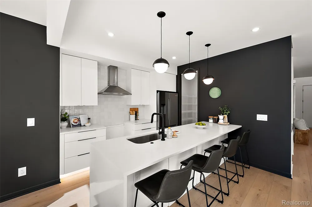 3139 Grayson Street Ferndale City, MI 48220