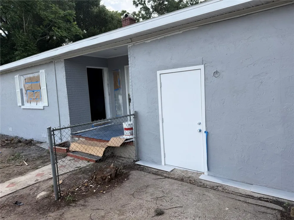 6044 SE AGNEW ROAD Belleview, FL 34420