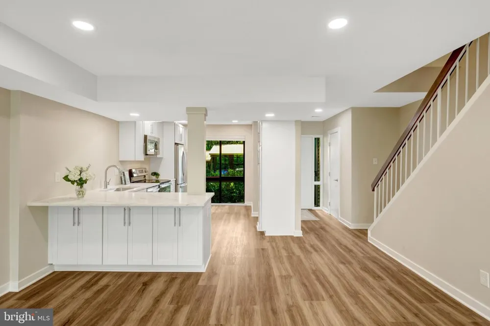 11640 IVYSTONE COURT #2A2 Reston, VA 20191