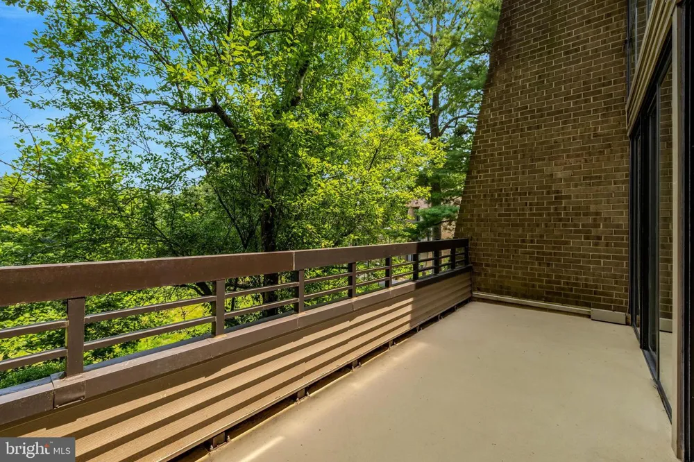 11640 IVYSTONE COURT #2A2 Reston, VA 20191
