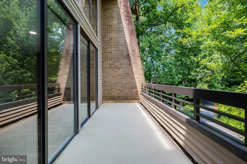 11640 IVYSTONE COURT #2A2 Reston, VA 20191