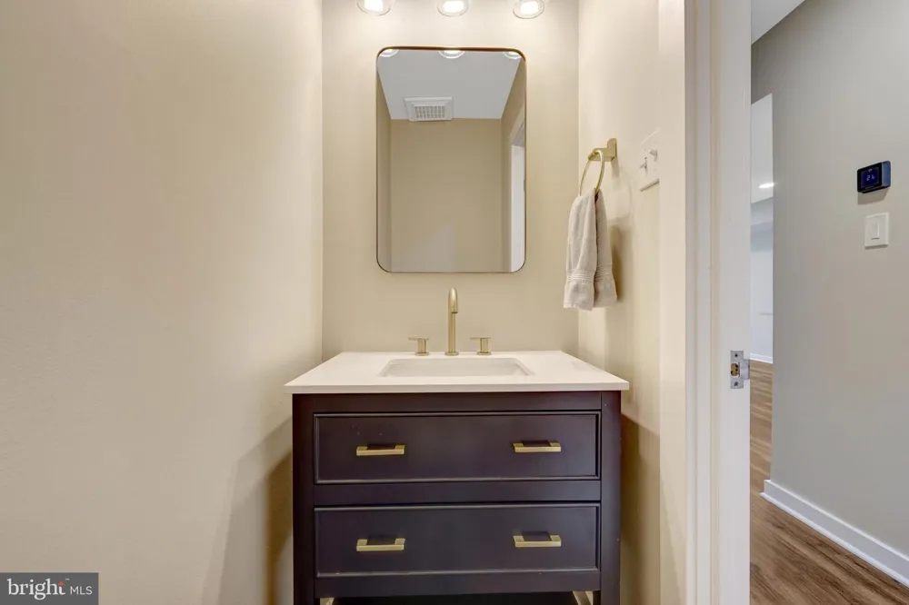 11640 IVYSTONE COURT #2A2 Reston, VA 20191