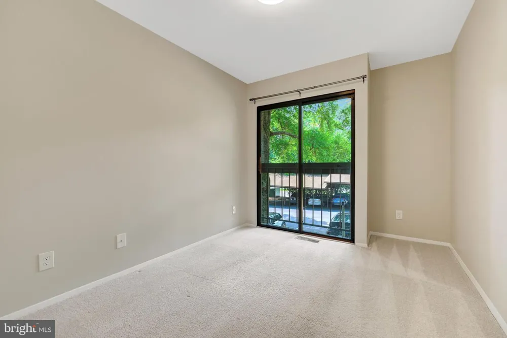 11640 IVYSTONE COURT #2A2 Reston, VA 20191
