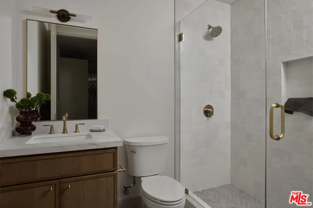 539 Punahou Street Altadena, CA 91001
